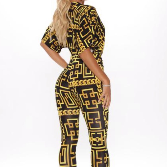 Fashion Nova romper - Picture 4 of 5